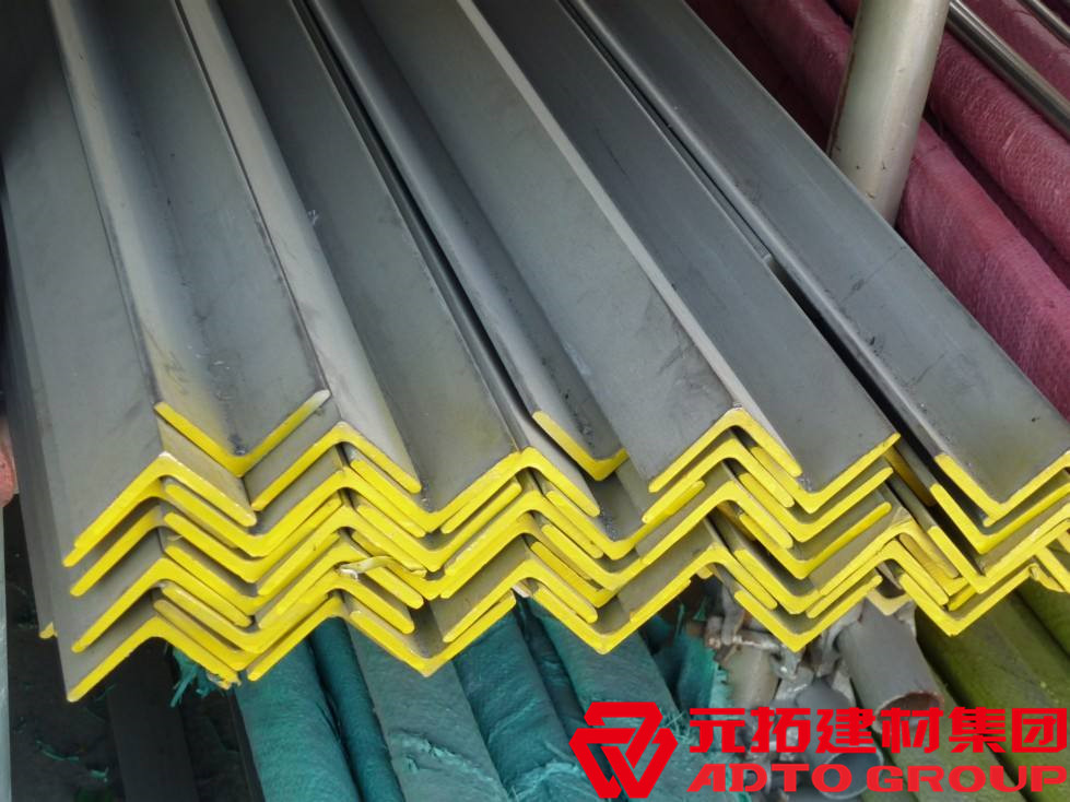 鄭州不銹鋼熱軋角鋼去哪里批發(fā)？