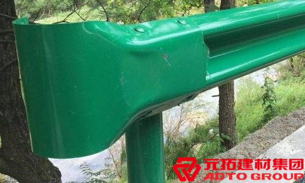 昆明鄉(xiāng)村公路護欄板價格是多少？