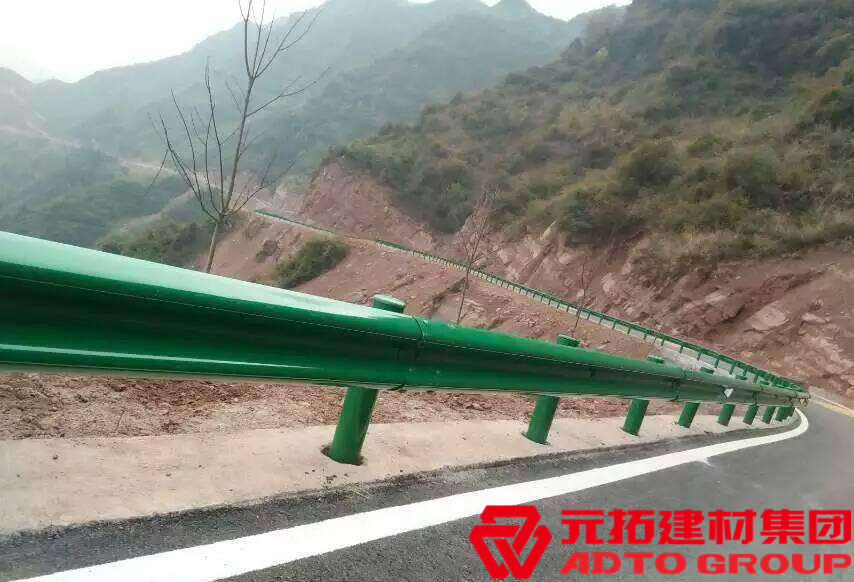 貴州噴塑波形梁鋼護(hù)欄板廠家