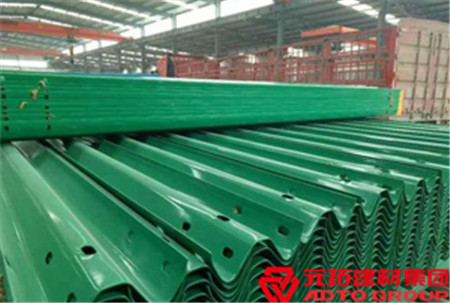 湖北高速公路護欄板廠家選哪家？2019年護欄板價格