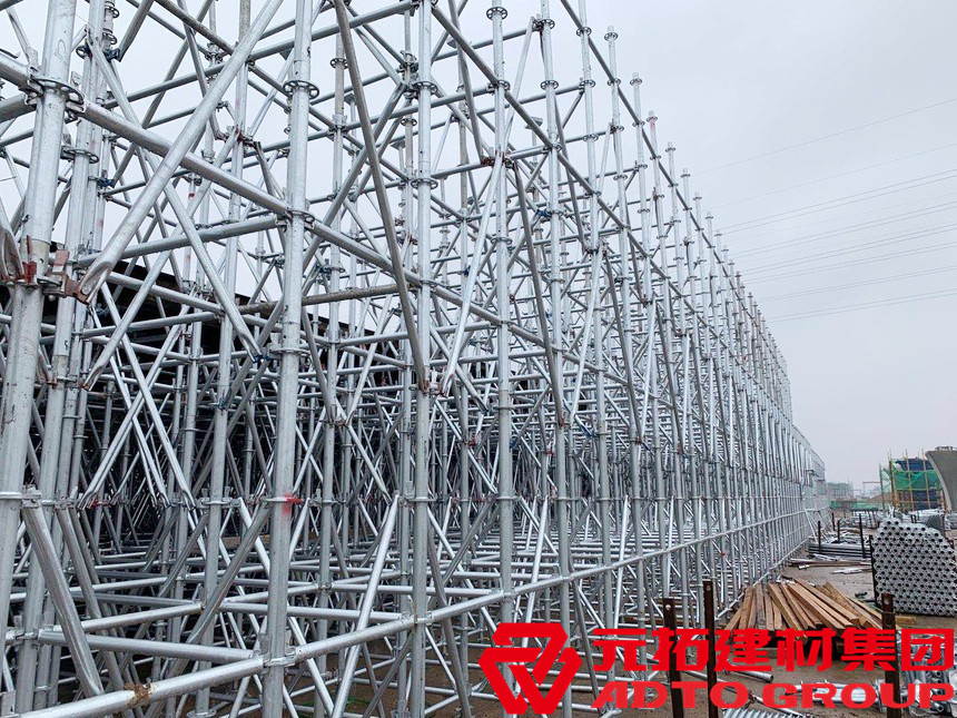 長沙地鐵三號線四方坪站項目使用元拓盤扣式腳手架