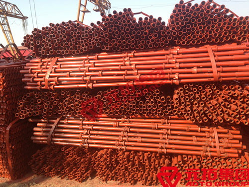 刷漆碗扣式腳手架立桿