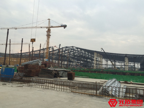 湖南長(zhǎng)沙國(guó)際會(huì)展中心  使用產(chǎn)品：鍍鋅鋼跳板